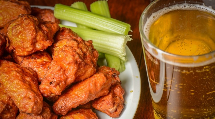 beer-and-wings-at-ten-50