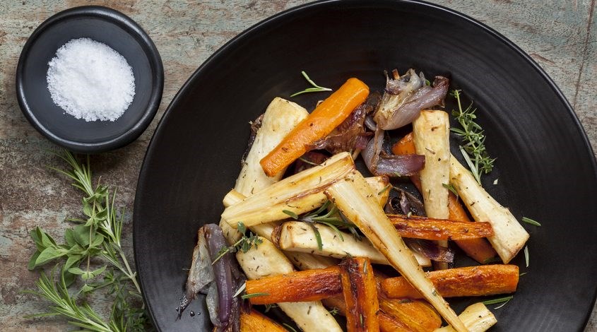 Balsamic-Roasted Carrots &#038; Parsnips