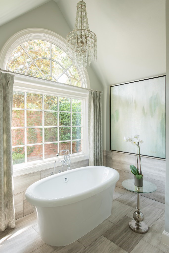 traci-connell-interiors-personal-spa-plano-bathtub
