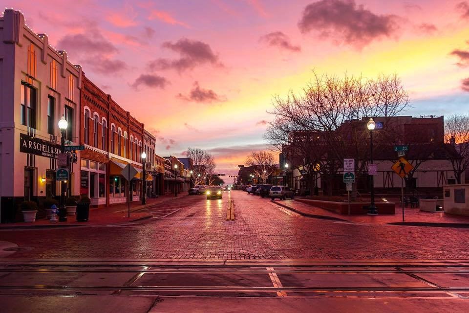 Downtown Plano, Ronnie Blea