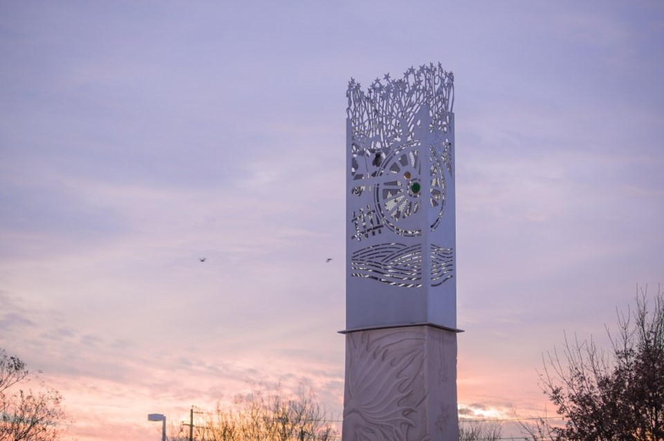 7-allen-public-art_blacklands-prairie-song