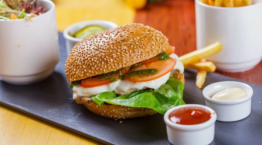 recipe-caprese-burger