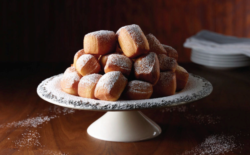 Royal Chef, Plano, Texas, Princess Diana, Prince Harry, Prince William, Chef Darren McGrady, eating royall, the royal chef at home, beignets