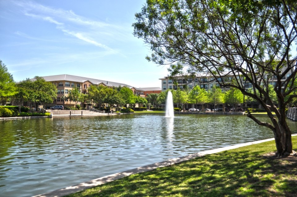 Lake at Bishop Park at The Shops at Legacy, Plano