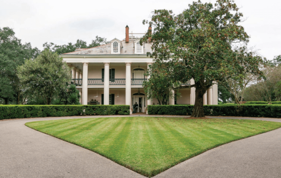 Oak Alley Plantation New Orleans Cori Baker Plano Profile travel leisure