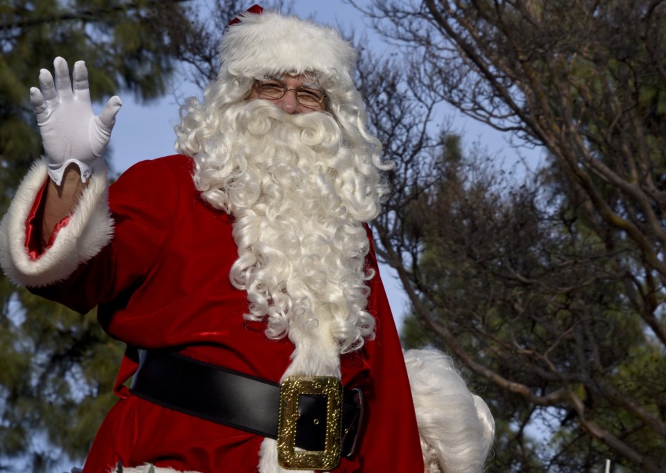 santa-2817965_1920