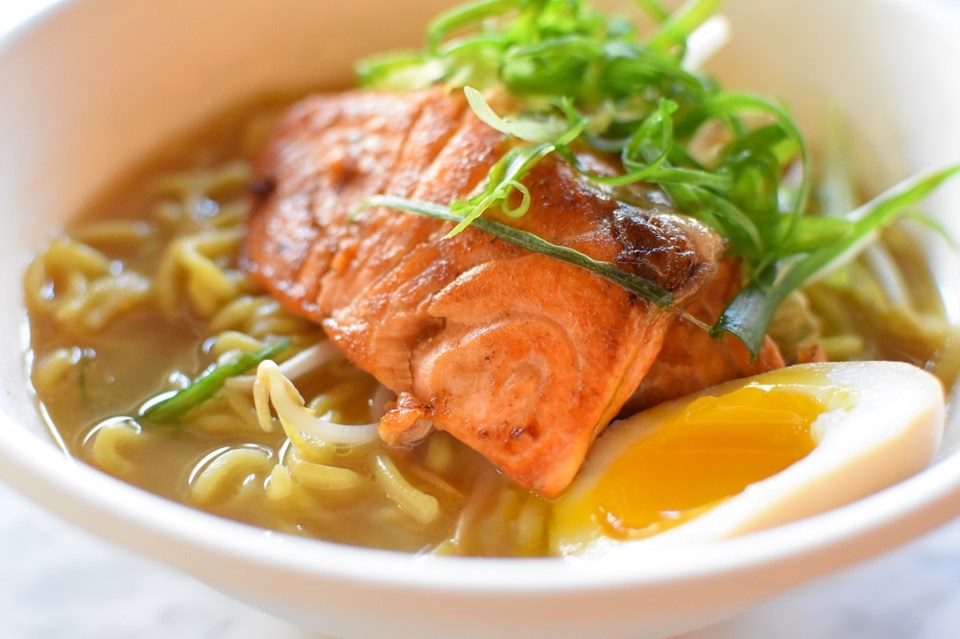 Grilled Salmon Ramen