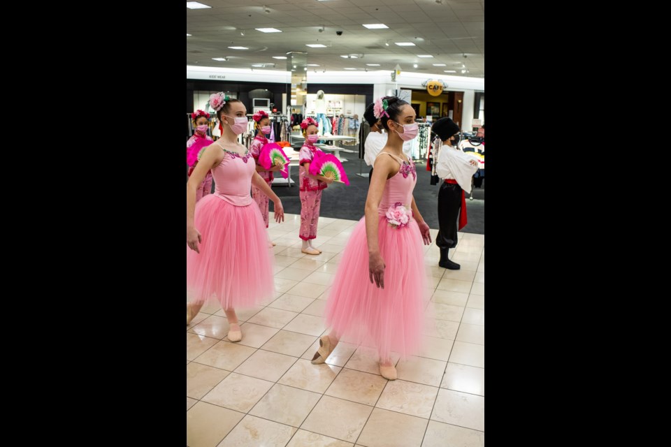 CB Dancers: Annika Haynes and Avery Sifferman (foreground), Toby Mattingly, Natalie Cieleski, Ava Le and Aubrey Acker (background)