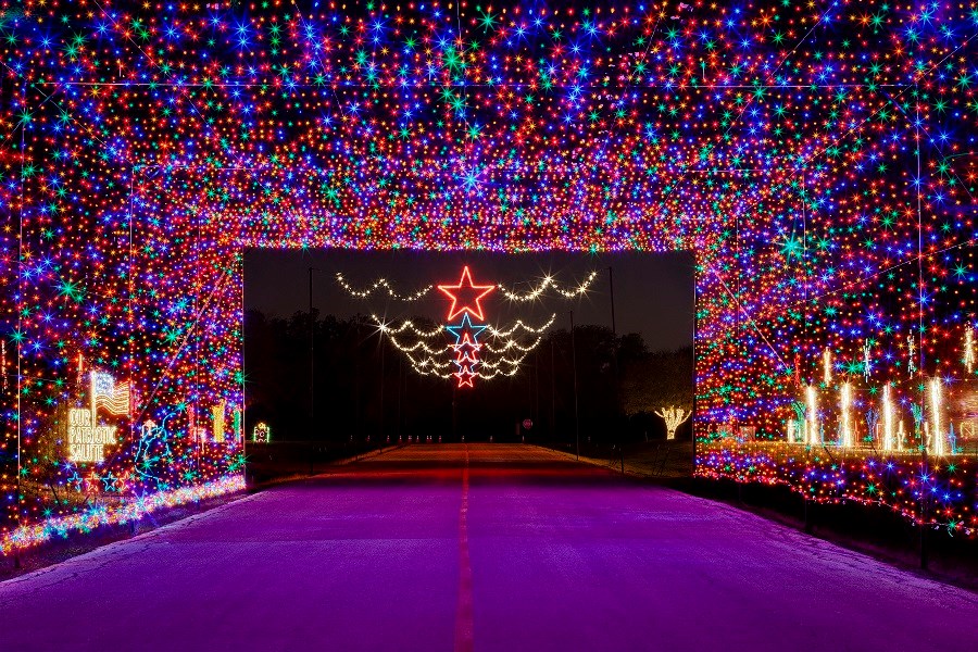 Prairie Lights Drive-Thru Holiday Light Experience Entrance holiday events