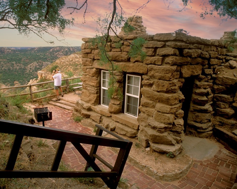 palo duro canyon cabin