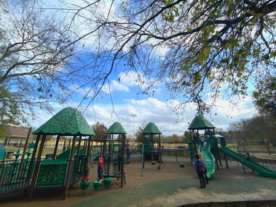 Best playgrounds in McKinney - Al Ruschhaupt plark and playground 