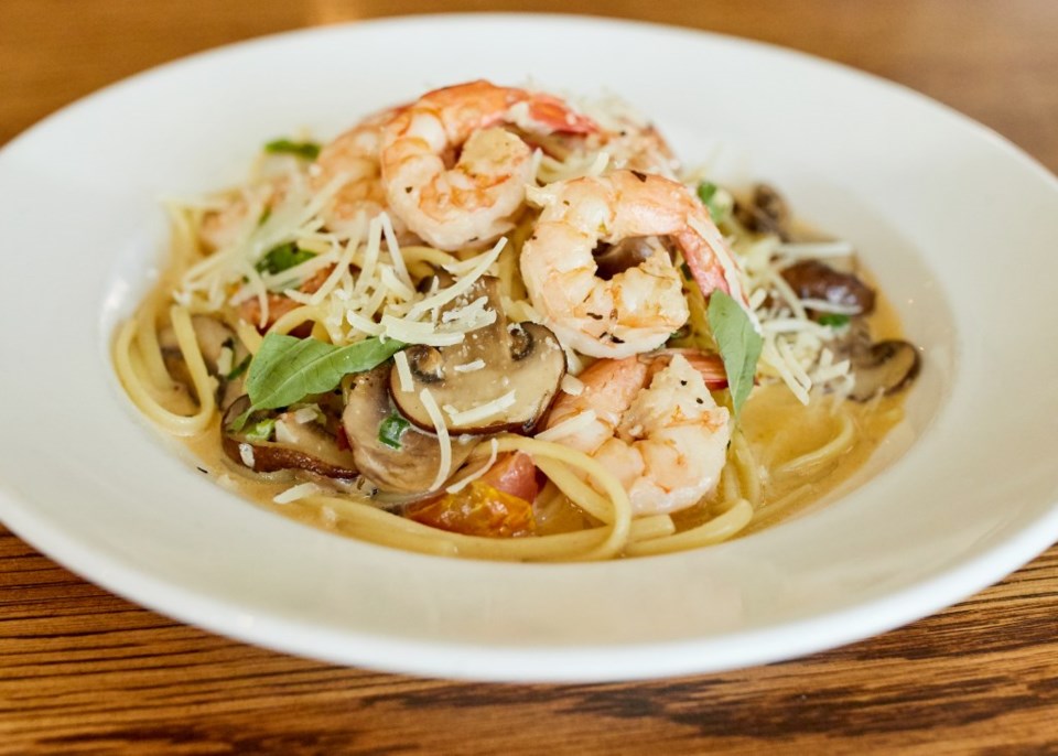 Shrimp & Shroom Linguini Pasta at Fish City Grill.