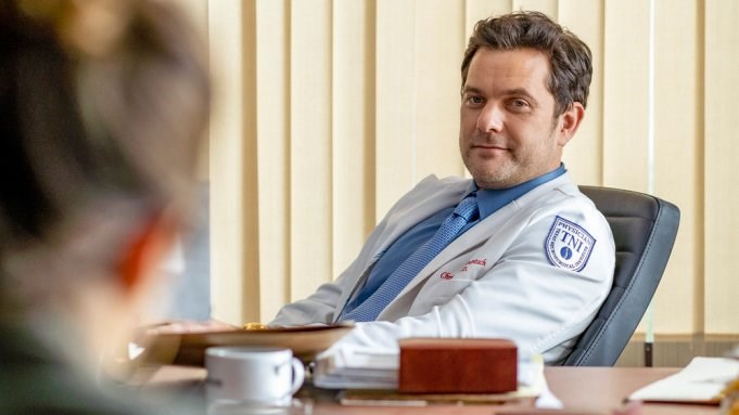 Joshua Jackson plays the titular Christopher "Dr. Death" Duntsch, a former Baylor surgeon accused of maiming patients | Photo credit: Scott McDermott/Peacock