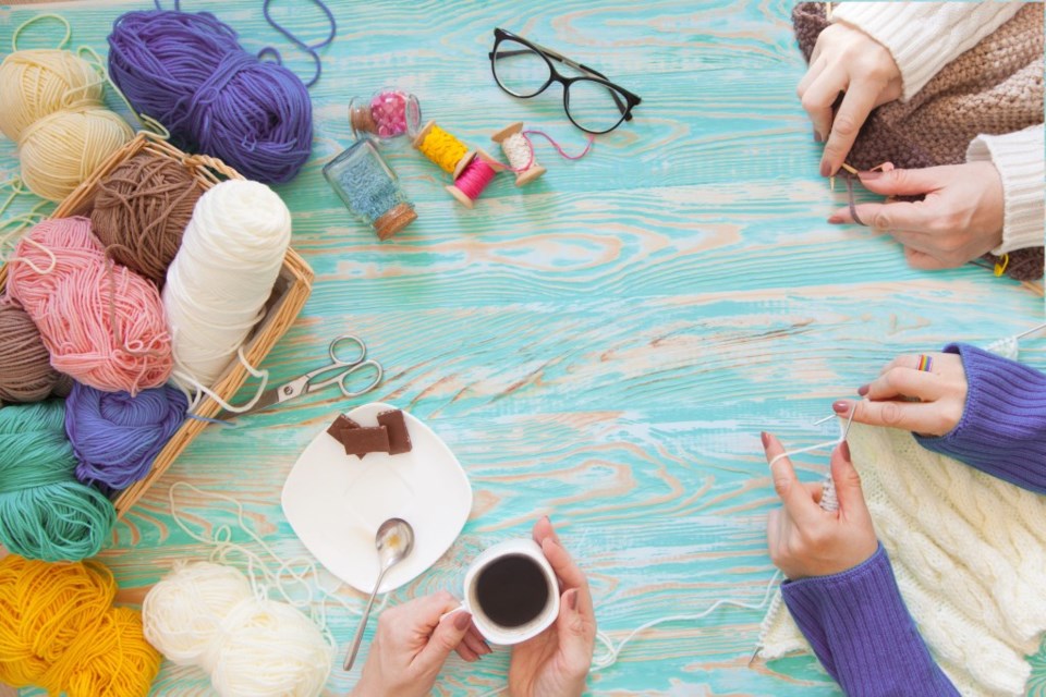 Learning to knit is a great thing to do this weekend to expand your hobbies! | Shutterstock 