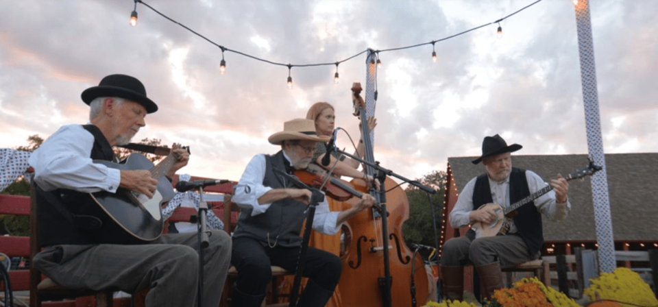 For an old-times traditional fall festival, you can't go wrong with the NAsh Farm Harvest Festival | Image courtesy of the Grapevine city website