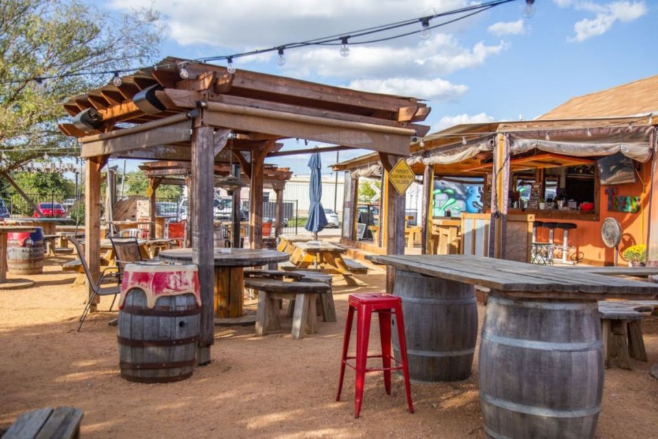 The Rail Yard in Frisco is a great food truck yard in Collin County.