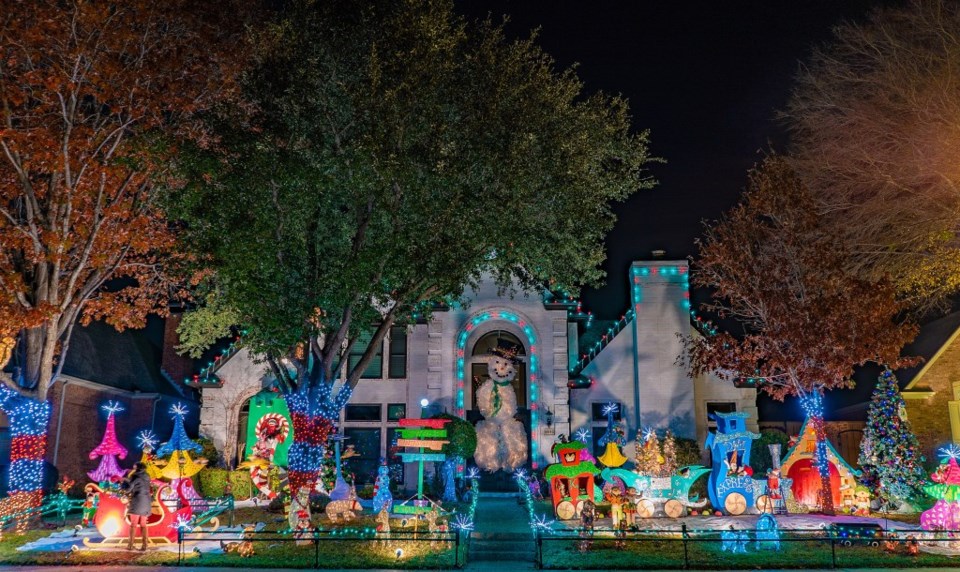 Deerfield, Plano, christmas lights, holiday lights