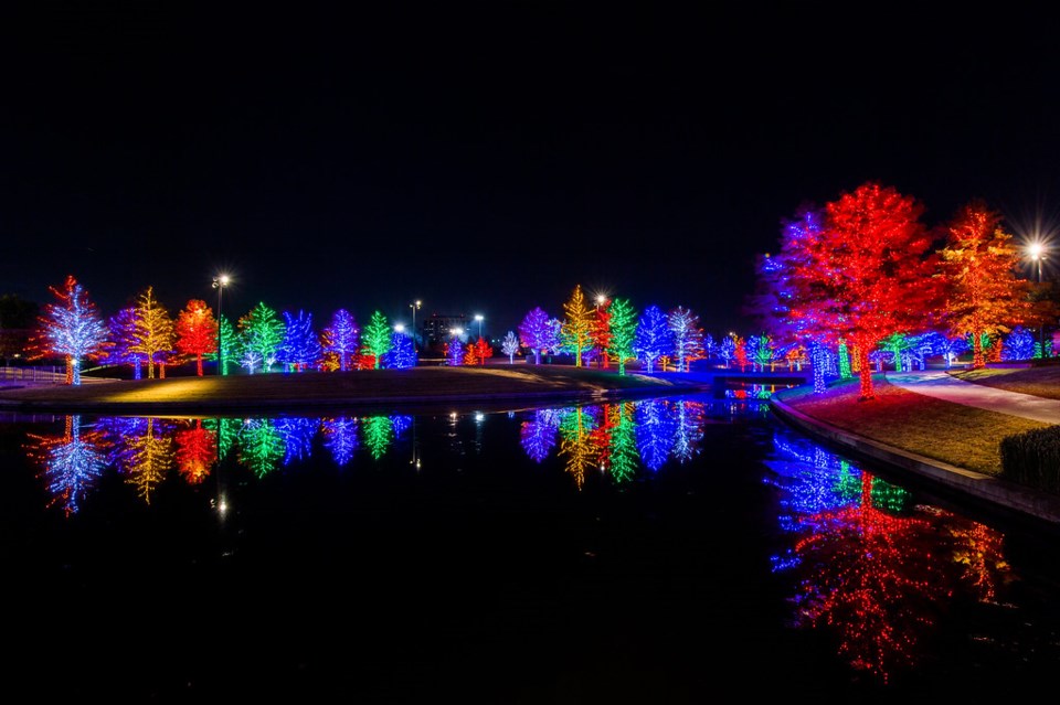 Vitruvian lights, vitruvian park, christmas lights, holiday lights, christmas events