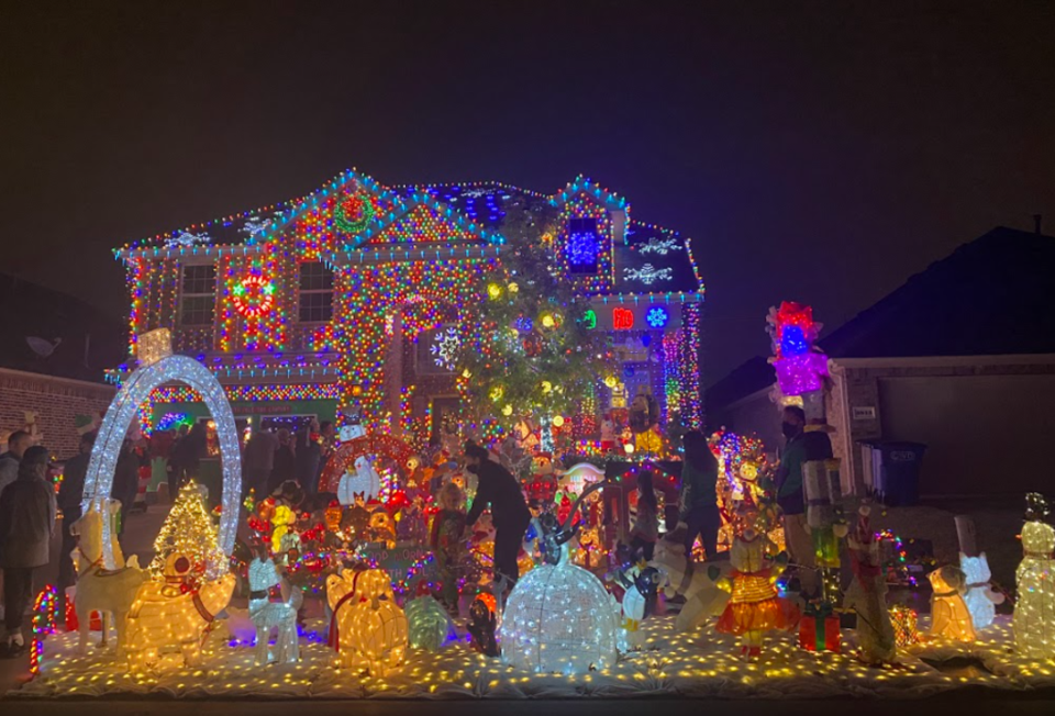 burkman family, christmas light fight, burkman holiday house, burkman house, christmas lights, frisco christmas lights, frisco tx