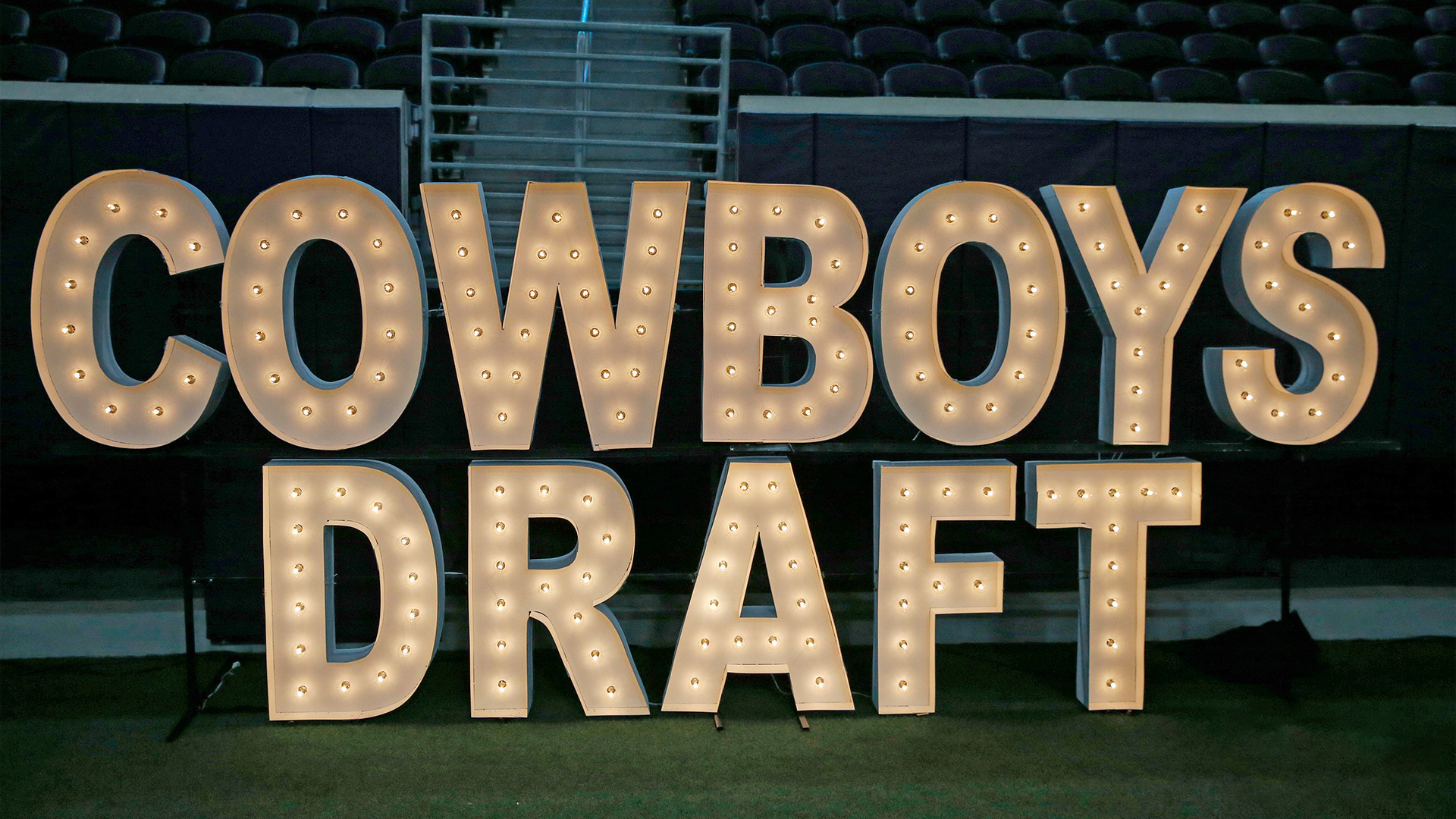 dallas cowboys draft needs 2022