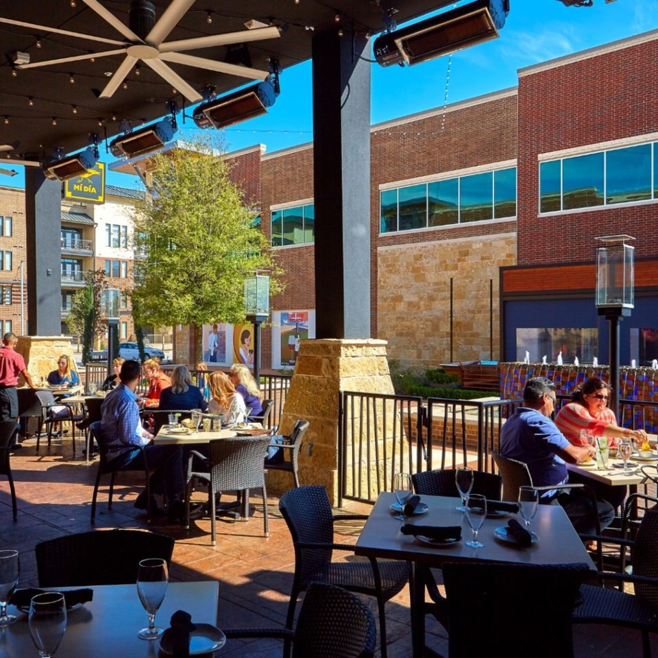 plano patios, alfresco dining, patio dining, plano restaurants, best patios in plano, mi dia from scratch