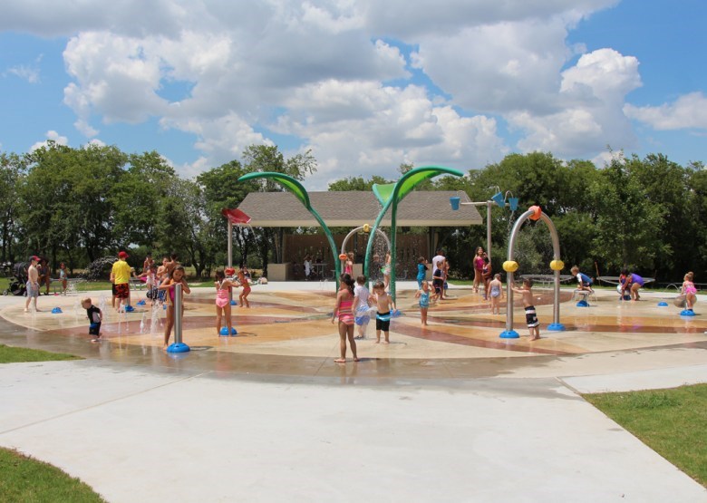 Frisco Commons Splash Pad, frisco splash pads, splash pad, frisco playgrounds