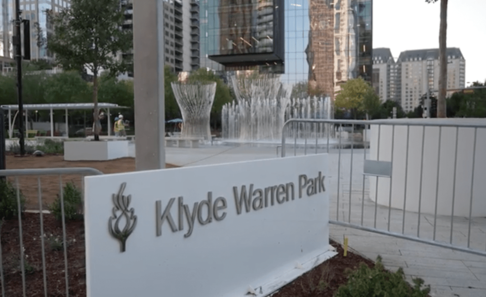 Klyde Warren Park sign