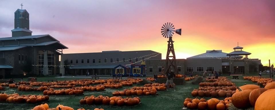 Pumpkins on the Prairie pumpkin patch