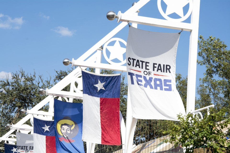 Dallas,,Texas,-,October,11:,The,Texas,State,Fair,Flags