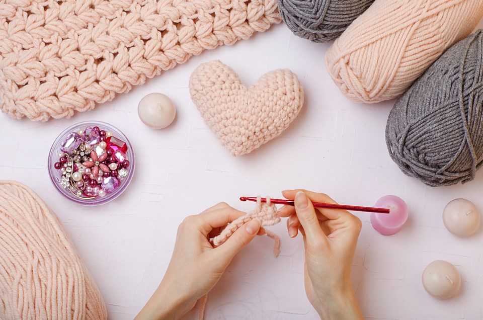 Crochet,With,Your,Own,Hands.knitting,Threads,In,Pink,And,Gray.