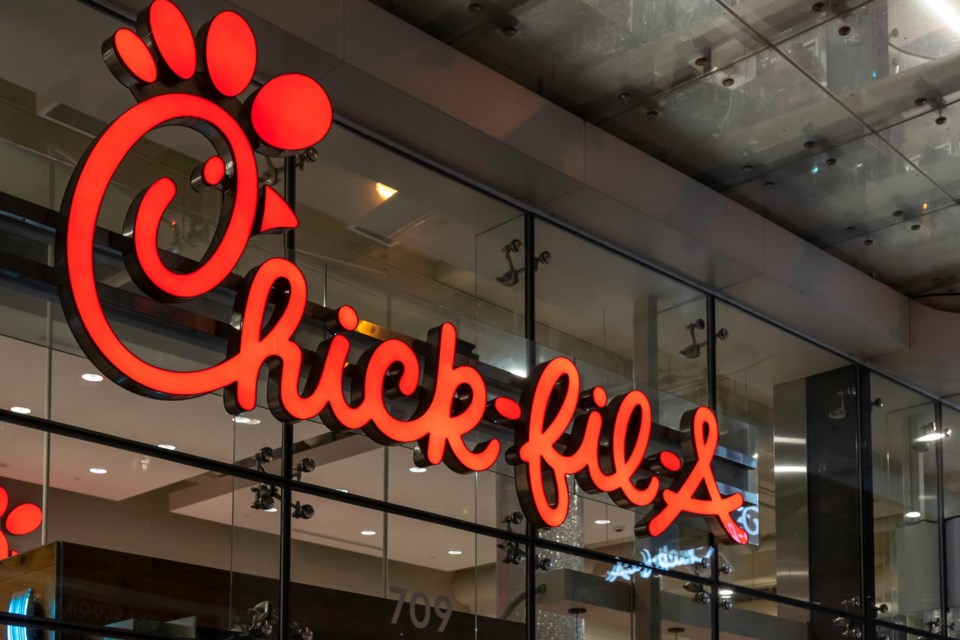 Toronto,,Canada,-,September,25,,2019:,Sign,Of,Chick-fil-a,Restaurant