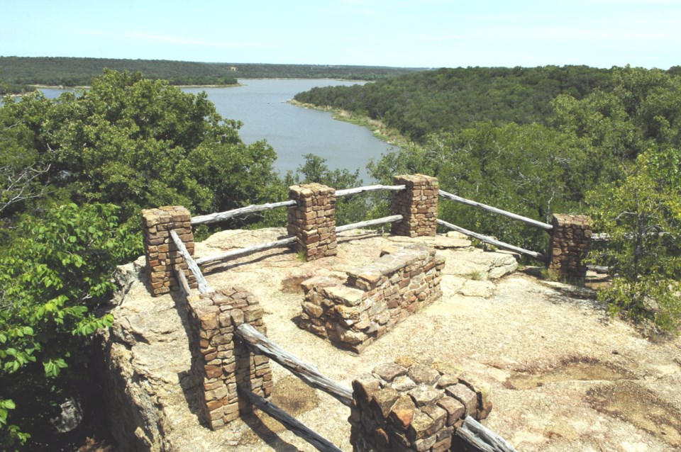 Courtesy_Lake Mineral Wells State Park &#038; Trailway
