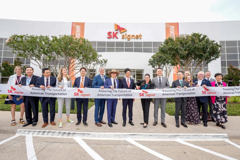 Photo-1-SK-Signet-Plano-Manufacturing-Facility-Ribbon-Cutting