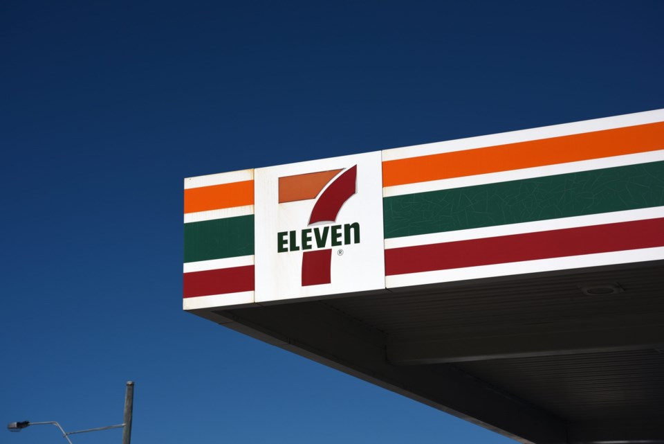 Redcliffe,,Queen,May,14,2018:,7,Eleven,Convenience