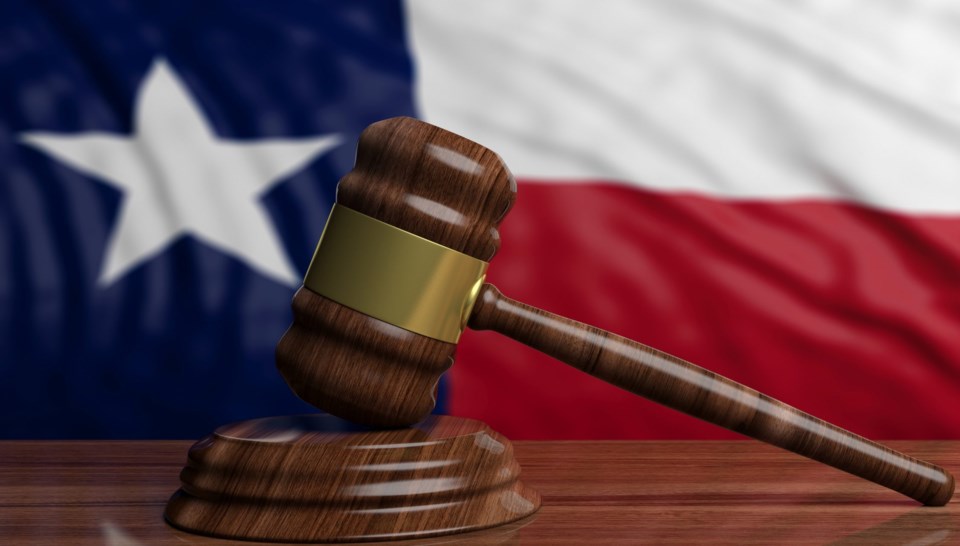 Judge,Or,Auction,Gavel,On,Texas,Us,Of,America,Waving