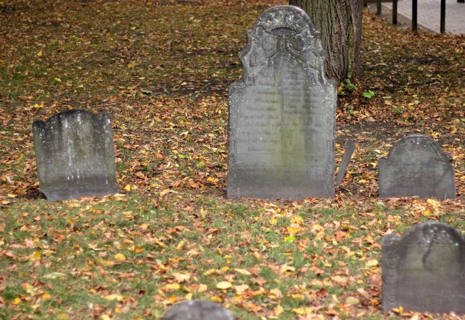 cemetery boston
