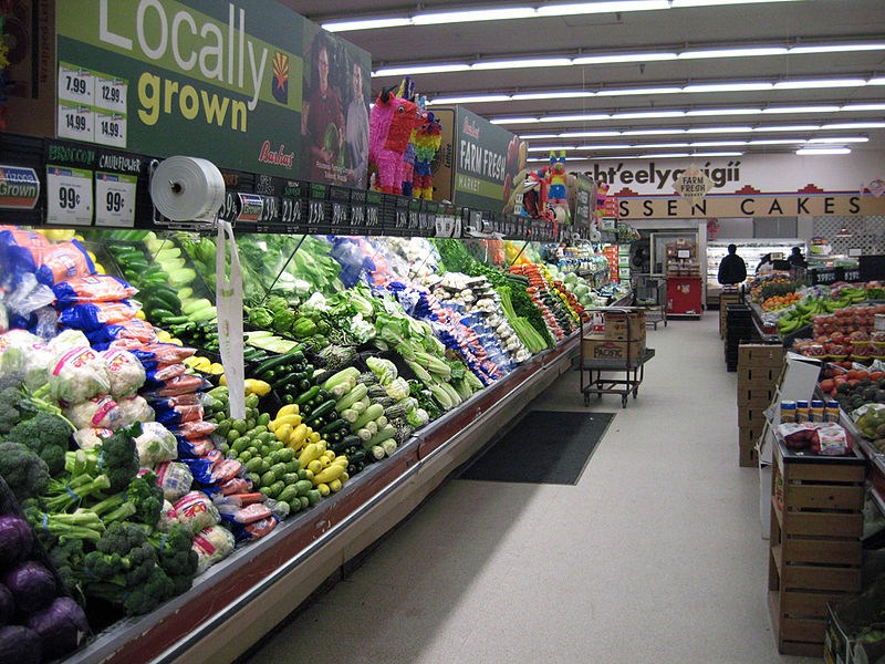 grocery-store-aisle