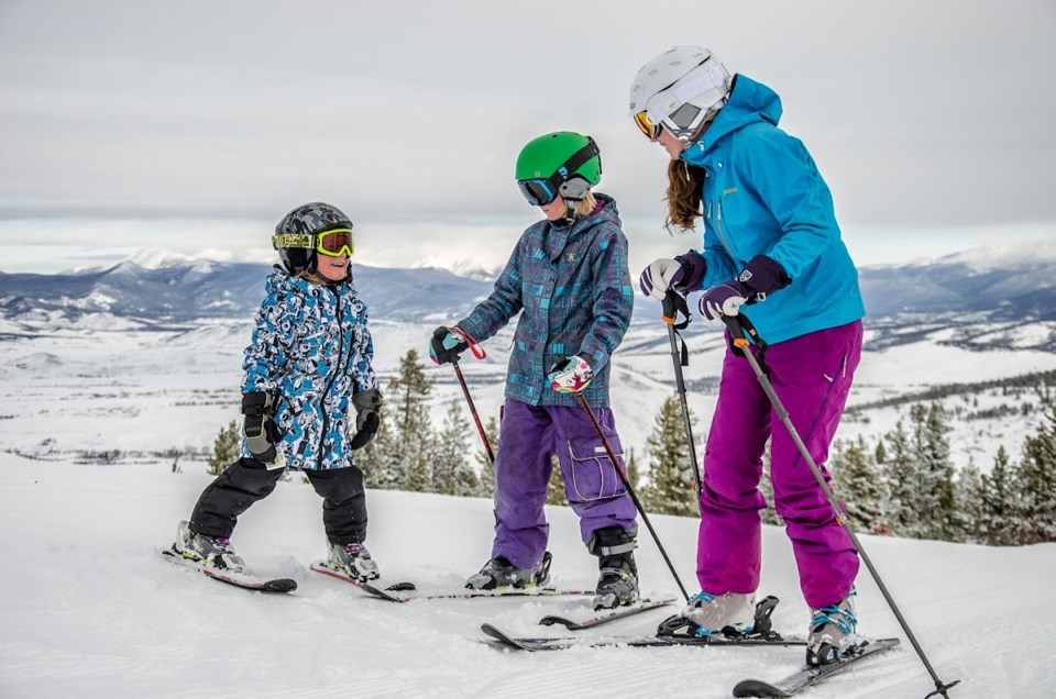 _grandcountyco_granby-ranch-_-kids-skiing