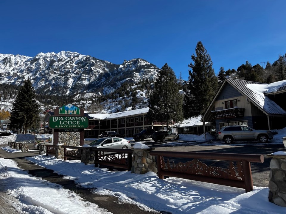 box-canyon-lodge-hot-springs