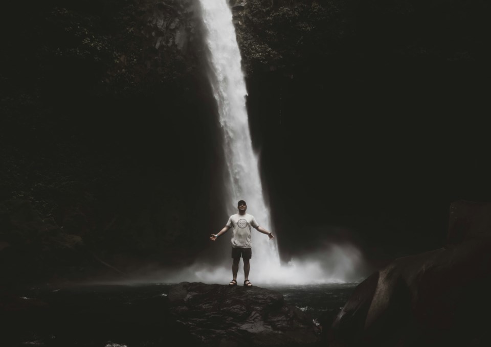 jordan-mcgee-cuujqcwrvam-unsplash