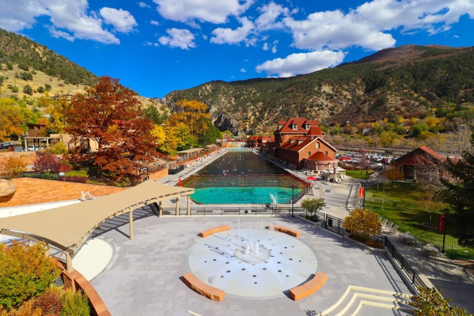 pool-fall-horz-2023