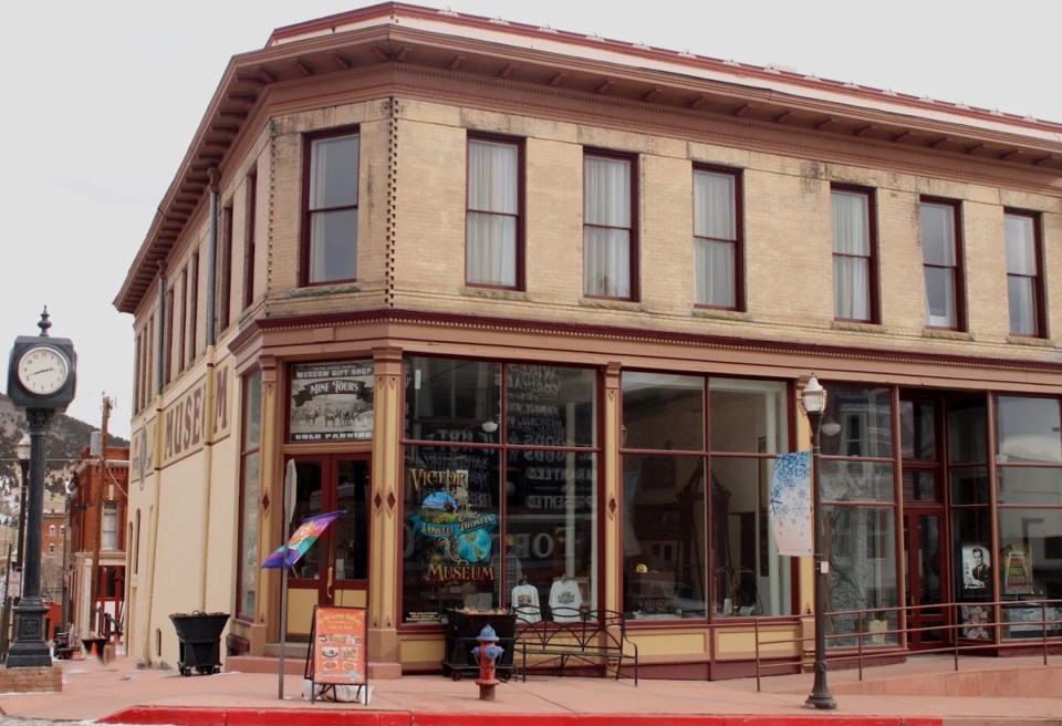 victor-lowell-thomas-museum