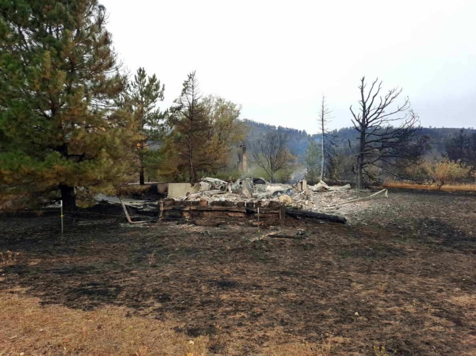 2020_10_27_LL_gofundme_calwood_fire_victims