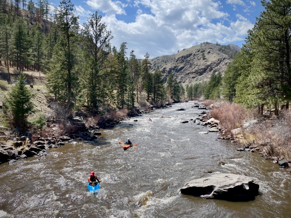 photo1-kayaks