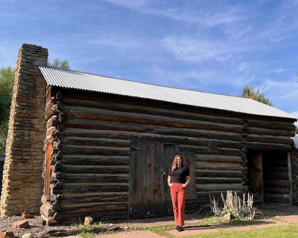 bungalowinteriorsaffoltercabin