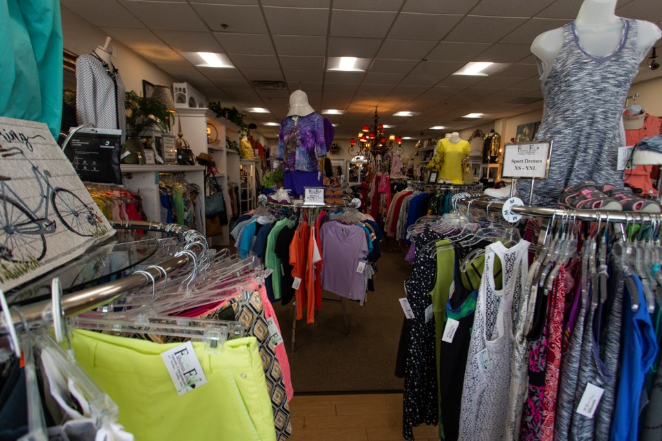 LongmontLeader_FabulousFinds_051322_am001