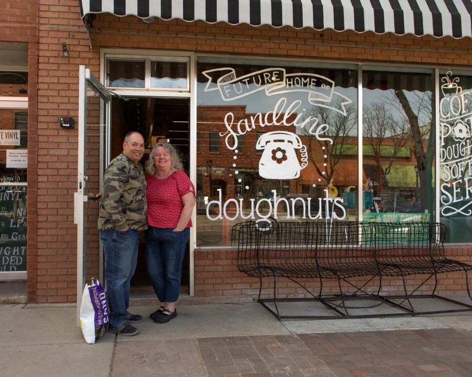 LongmontLeader_LandlineDoughnuts_051322_am001