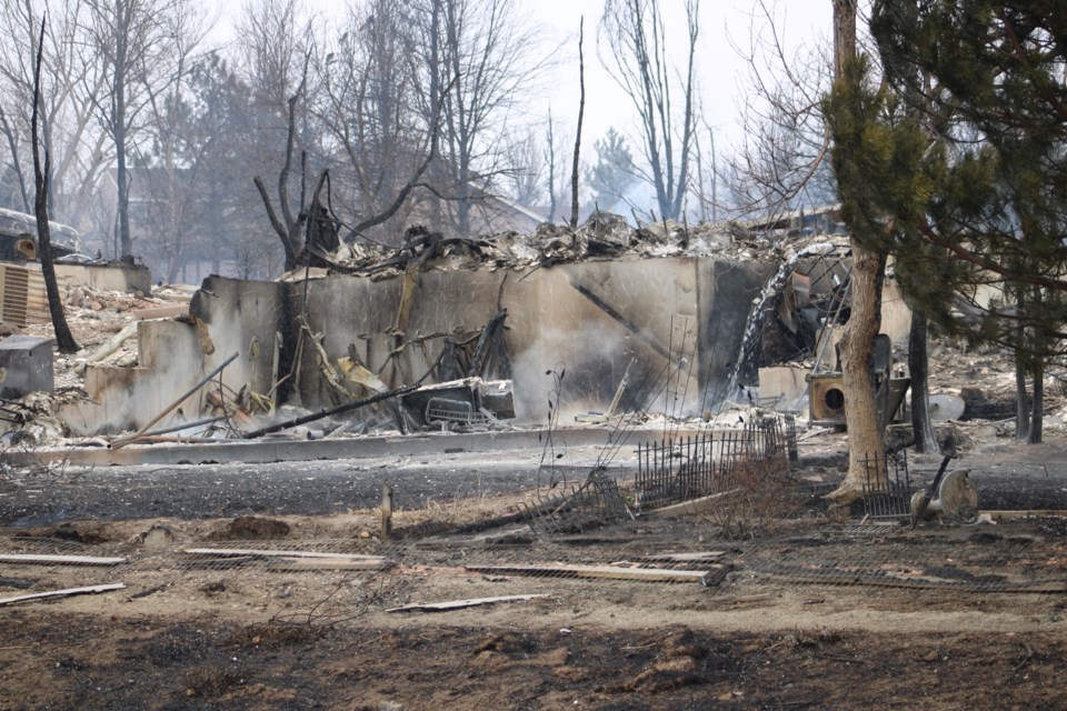 neighborhood near corner of Indiana St and Colton Rd (2)