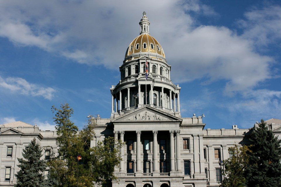 2021_02_16_LL_colorado_capitol_stock