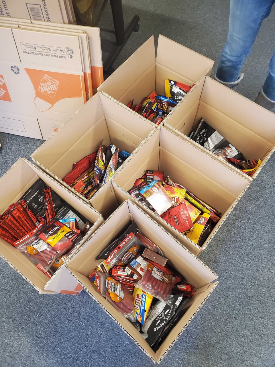 2020_11_15_LL_fire_donations3
